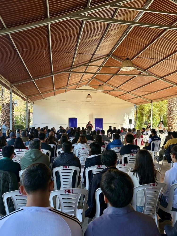 La Libertad Avanza acelera su armado político y abre espacios en todos los departamentos