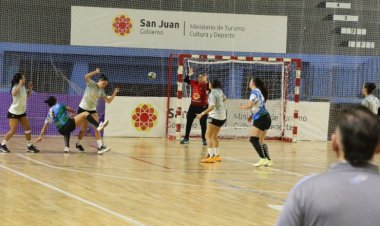 32 equipos de todo el país compiten en el Nacional de Cadetes B de Hándbol