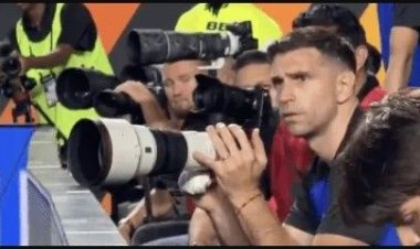 Dibu Martínez fue fotógrafo ante Honduras y tuvo un gran gesto con Beltrán tras su debut