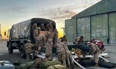 Partió el avión de Argentina que enviará personal militar a Venezuela