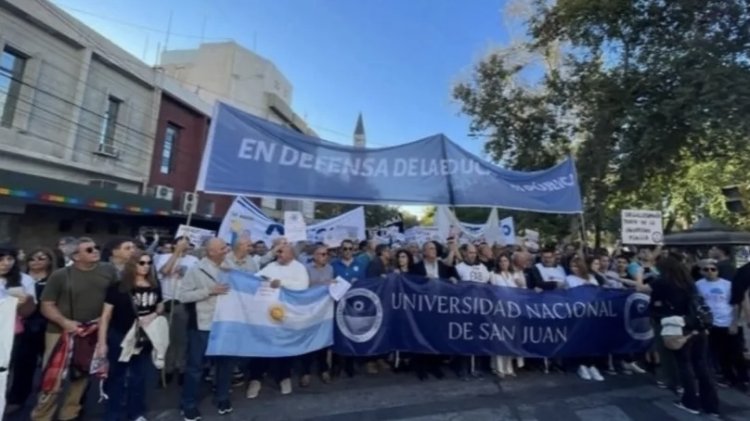 Docentes universitarios convocan a otra semana de paro nacional