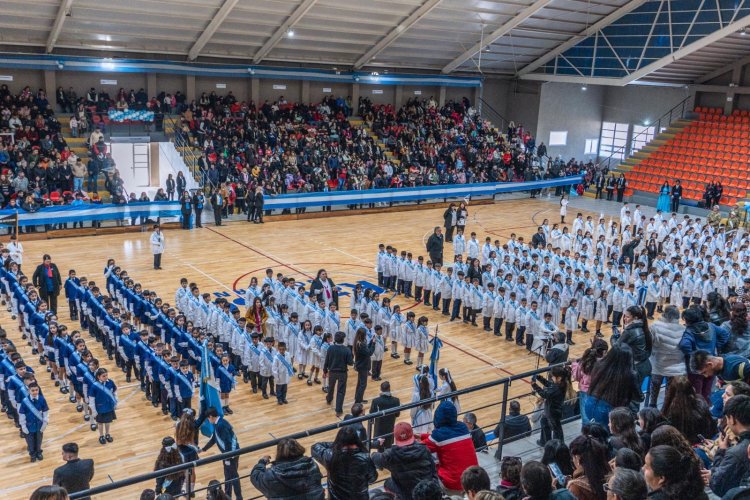El Compromiso Nos Une 2026: más de 1.400 estudiantes de Rawson prometerán lealtad a la Bandera Argentina