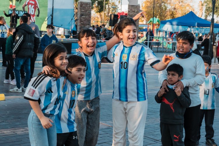 Fan Fest Día del Padre: Comprá en Rawson, alentá a la Selección y ganá grandes premios