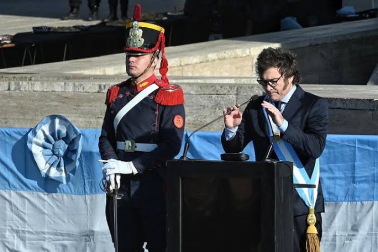 Javier Milei calificó a Manuel Belgrano como el "primer liberal argentino"