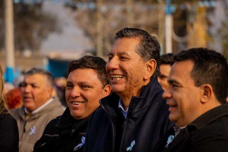 Pocito desfiló con orgullo por el Día de la Bandera