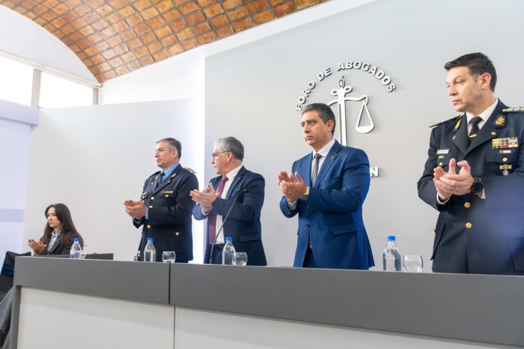 Se presentó la comisión para unificar criterios de actuación entre abogados y Fuerzas de Seguridad