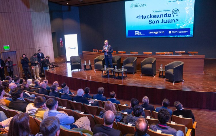 Fabián Martín participó de la apertura "Hackeando San Juan"