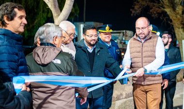Miodowsky inauguró la remodelación integral de la Plaza El Arriero
