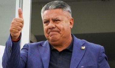 La Justicia de Estados Unidos incautó el celular de Chiqui Tapia y fue citado a declarar