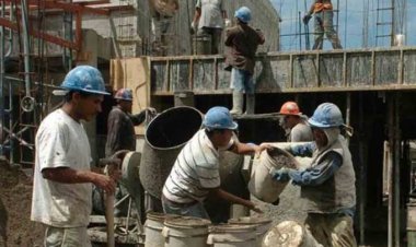 La pérdida de empleo registrado se profundiza y no llega a ser compensada por las altas en el monotributo