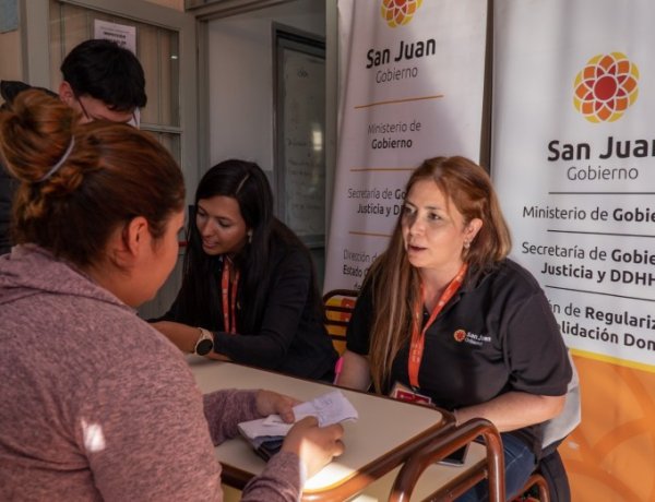 San Juan Cerca en Pocito suma prestaciones de regularización dominial y prevención médica