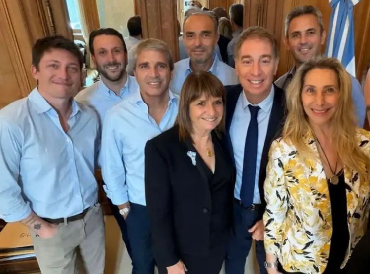 El Gobierno convocó a la primera mesa política sin Manuel Adorni
