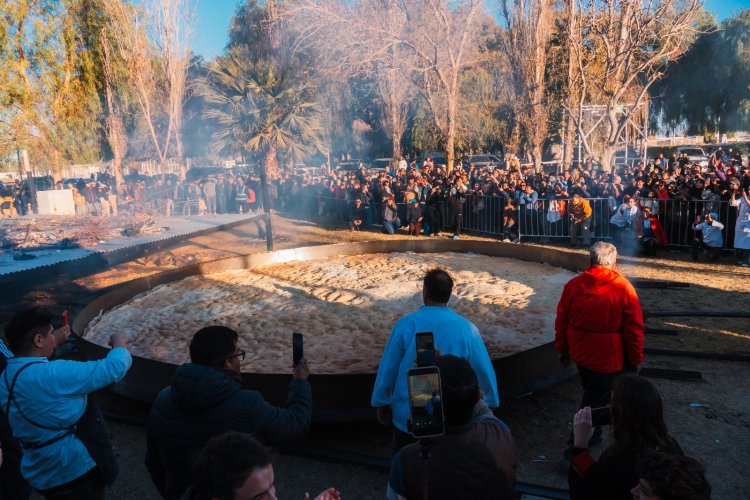 La Semita Más Grande del Mundo hizo historia en Rawson: más de 5.000 personas disfrutaron de una multitudinaria Fiesta