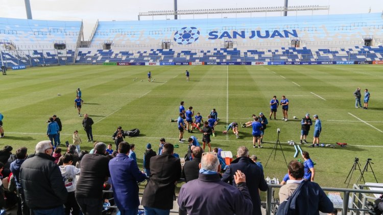 Los Pumas realizaron su primer entrenamiento en San Juan de cara al duelo con Gales