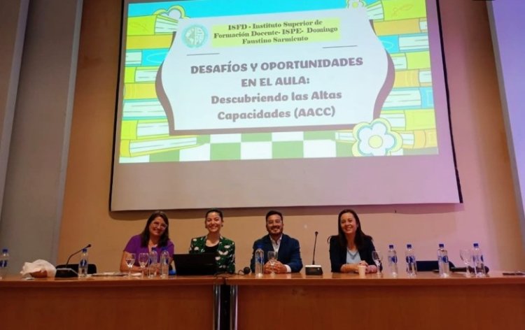 Dos investigaciones de educación, elegidas para un congreso latinoamericano