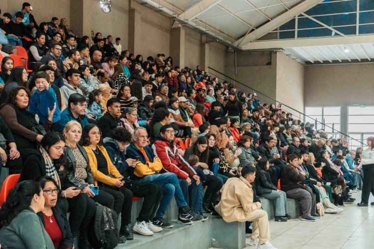 Más de 600 vecinos finalizaron los cursos de la Red de Oficios y fortalecen su camino hacia el empleo en Rawson*