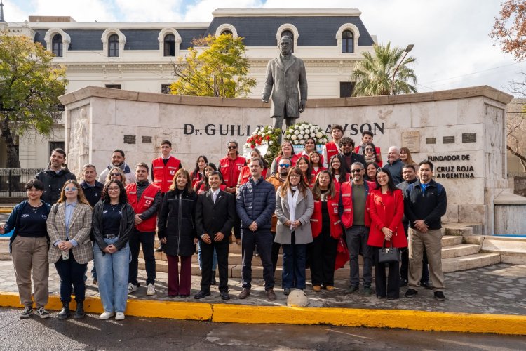 Capital celebró los 120 años de la Cruz Roja con la firma de un convenio para potenciar la prevención en los barrios