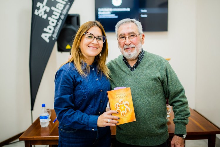 La Legislatura fue escenario de la presentación del libro "Algo para conversar"