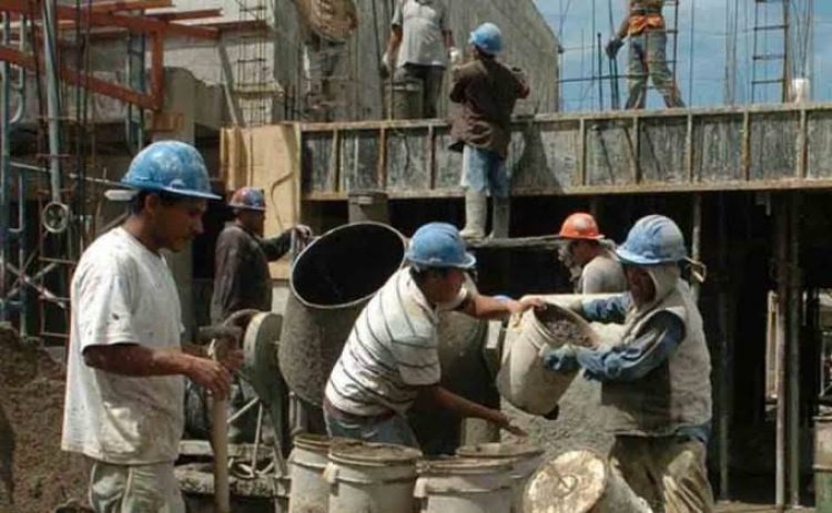 La pérdida de empleo registrado se profundiza y no llega a ser compensada por las altas en el monotributo