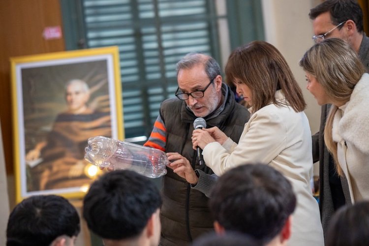 La Ciudad fortaleció la educación ambiental con una jornada de concientización y reciclado en el Colegio Nacional