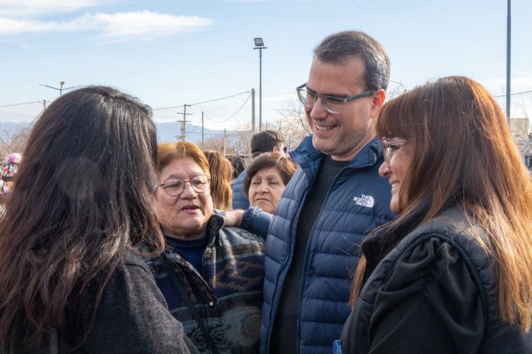 Rawson en comunidad llega a la Villa 17 de Agosto con una nueva jornada de servicios
