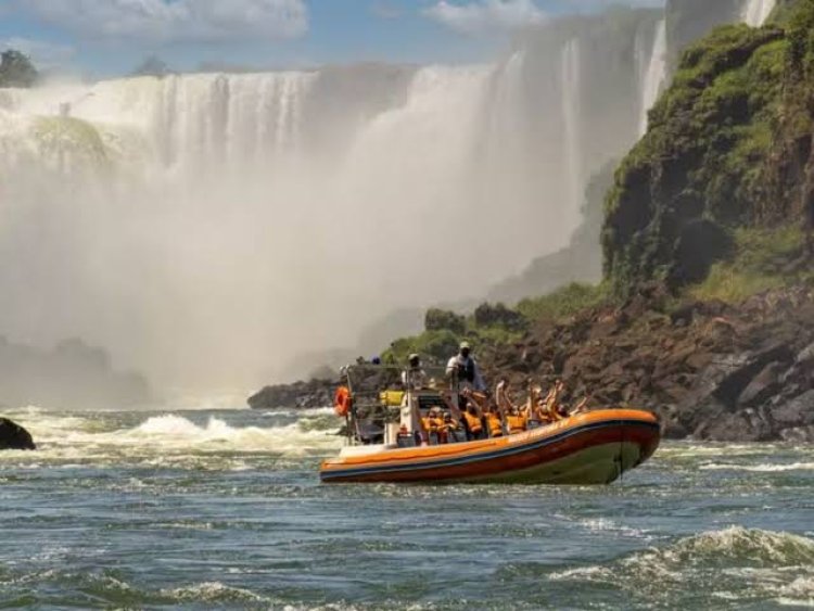 Tragedia en las Cataratas del Iguazú: un muerto por el vuelco de una embarcación