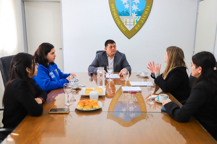 El Municipio y la UNSJ refuerzan el acompañamiento a estudiantes universitarios jachalleros