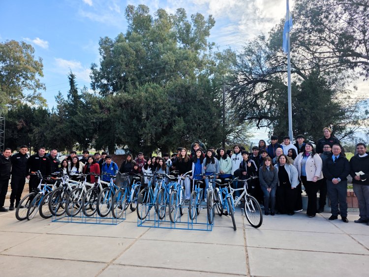 En el Servicio Penitenciario restauraron bicicletas para estudiantes de una escuela de Jáchal