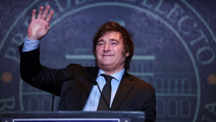 El Gobierno expulsará o impedirá el ingreso al país de extranjeros que inciten el odio contra la Argentina