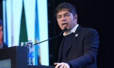 Kicillof acusó a Milei de extorsionar a las provincias para lograr su reelección