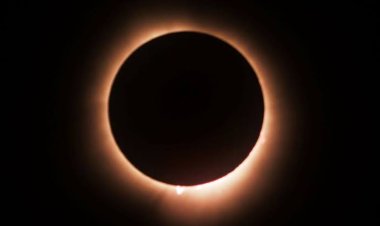 España observó el primer eclipse solar total en más de un siglo