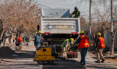 Con fondos municipales, Rawson pone en marcha un fuerte plan de pavimentación y recuperación de sus calles
