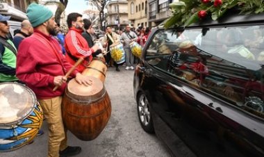Con tambores y una nueva caravana: el entierro de Rubén “El Negro” Rada