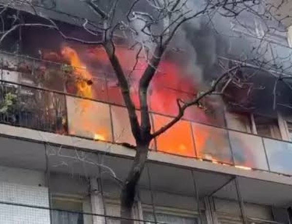 Se incendió un edificio vecino al de Cristina Kirchner
