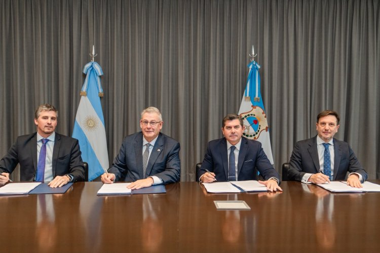 El gobernador Orrego concretó un acuerdo con Vicuña que adelanta US$ 250 millones para infraestructura