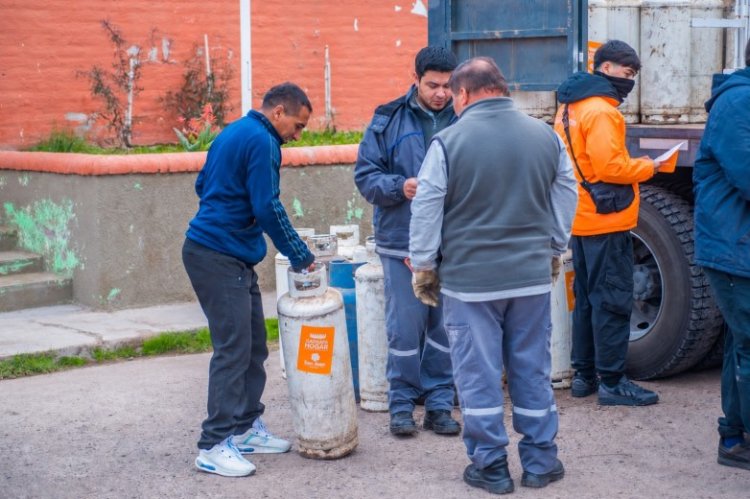 Garrafa Hogar visita Santa Lucía, San Martín, Pocito y Jáchal