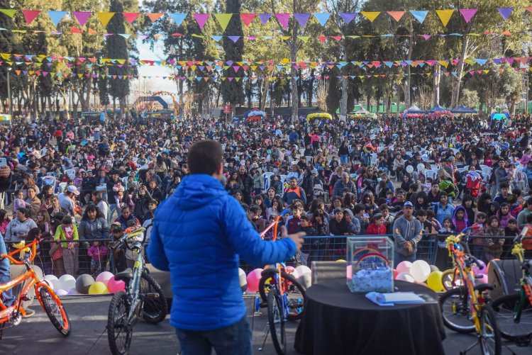 Más de 20 mil personas disfrutaron de una gran fiesta por el Día del Niño en Santa Lucía
