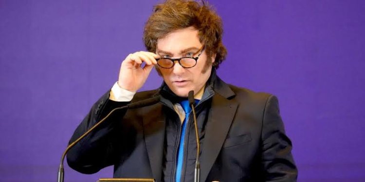 Milei encabeza una cumbre con legisladores