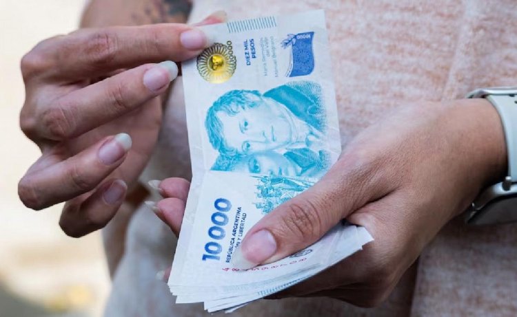El Gobierno busca fijar un salario mínimo garantizado de más de $1 millón en las nuevas paritarias