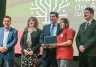 Más de 2.700 estudiantes de cuatro departamentos recibieron sus computadoras