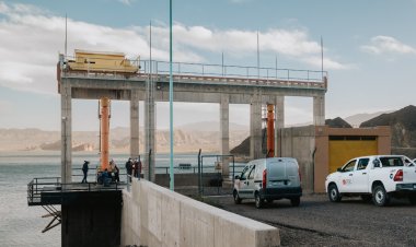 Después de 10 años, volvió a operar el descargador de fondo del Dique Cuesta del Viento