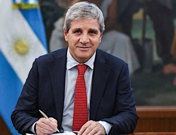 El patrimonio de Caputo en el exterior aumentó un 37% en un año