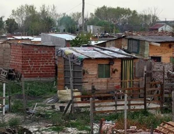 Cuatro de cada diez hogares argentinos tienen algún tipo de déficit habitacional