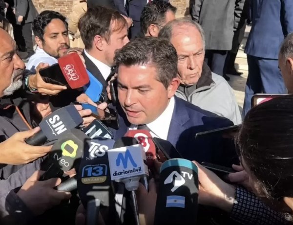 Orrego confirmó que viajará a París con Milei