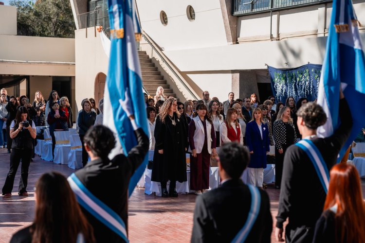 La escuela Luis Jorge Fontana celebró sus 100 años de historia