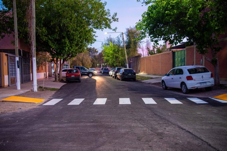 Miodowsky inauguró en 20 días el pavimento de los cinco pasajes del Barrio 2 de Agosto
