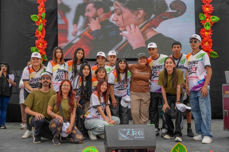 Más de 5.000 jóvenes celebraron la primavera en el Parque de Chimbas