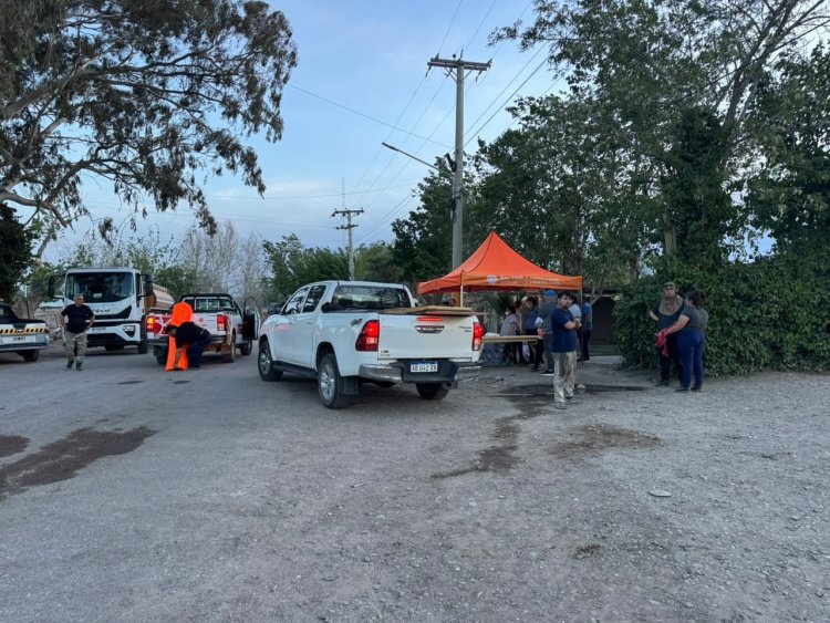 Asisten a las familias afectadas por los incendios