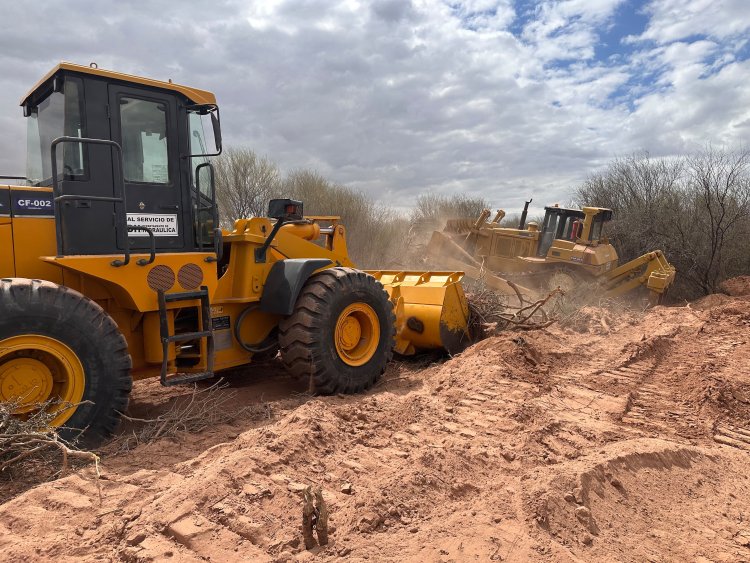 Hidráulica avanza con el encauzamiento del río Bermejo para mitigar el riesgo de ingreso de agua al pueblo