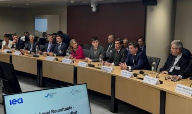 Orrego expuso sobre energía y minería ante inversores europeos en París